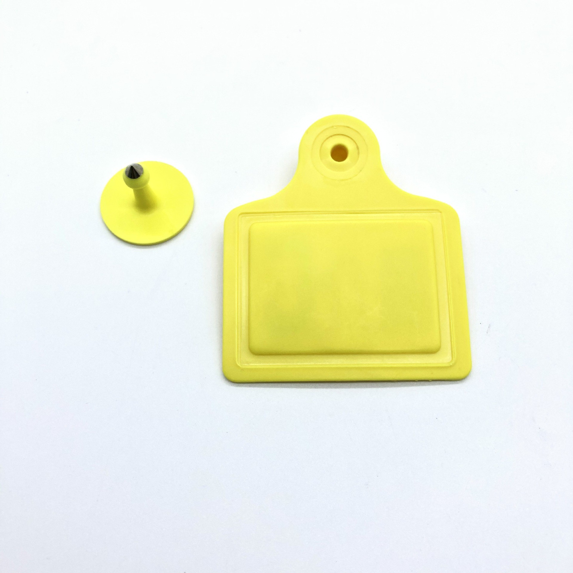 860-960Mhz UHF RFID Animal Ear Tags Cattle Ear Tag